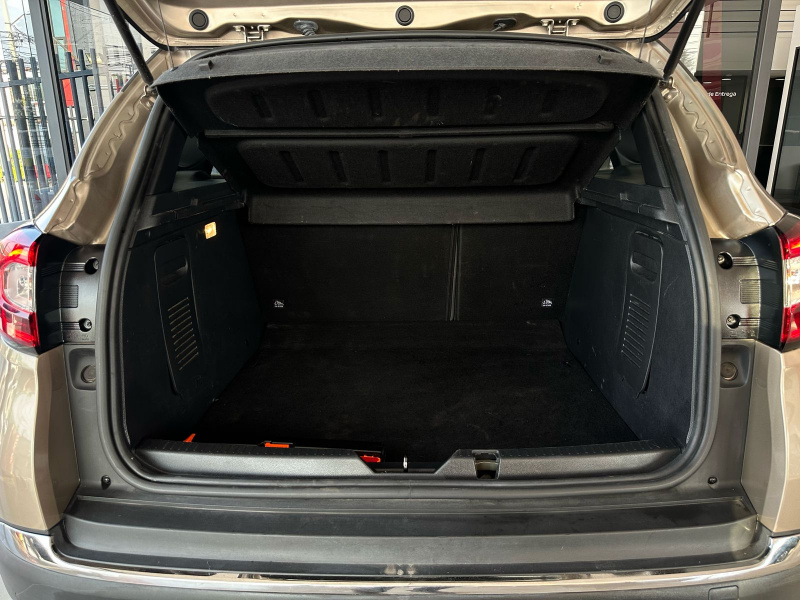 Renault Captur  5 pts. Iconic, TA, piel, GPS, RA-18 2022